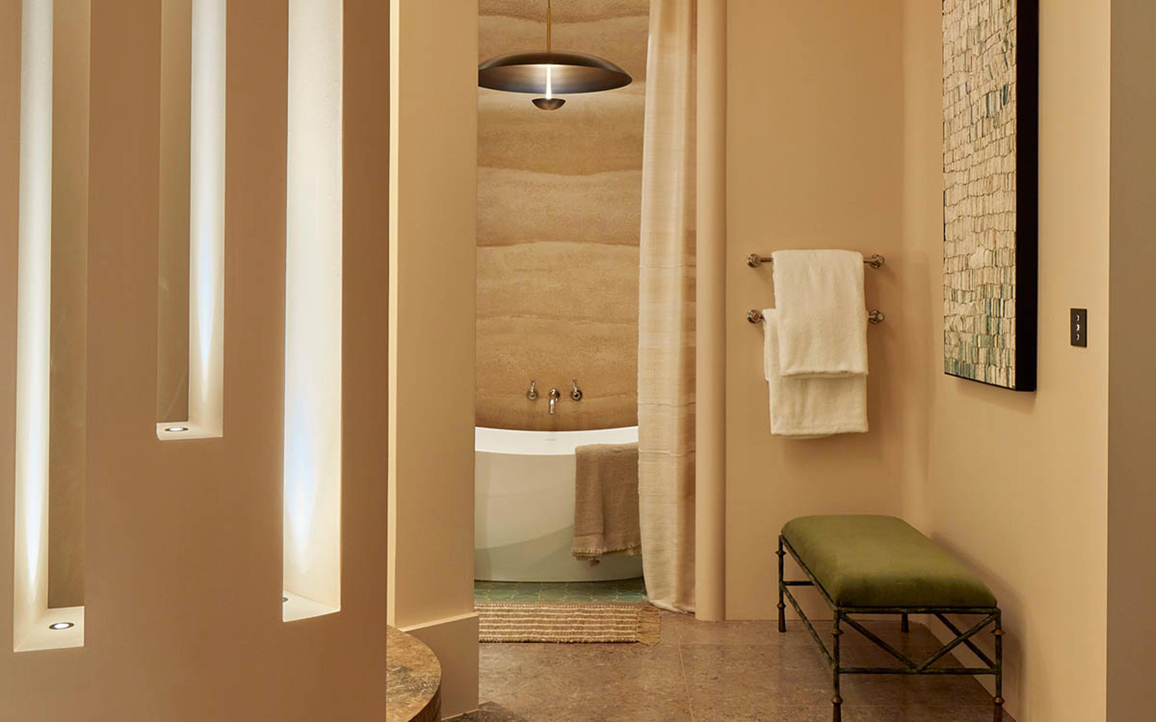 Photography : James McDonald