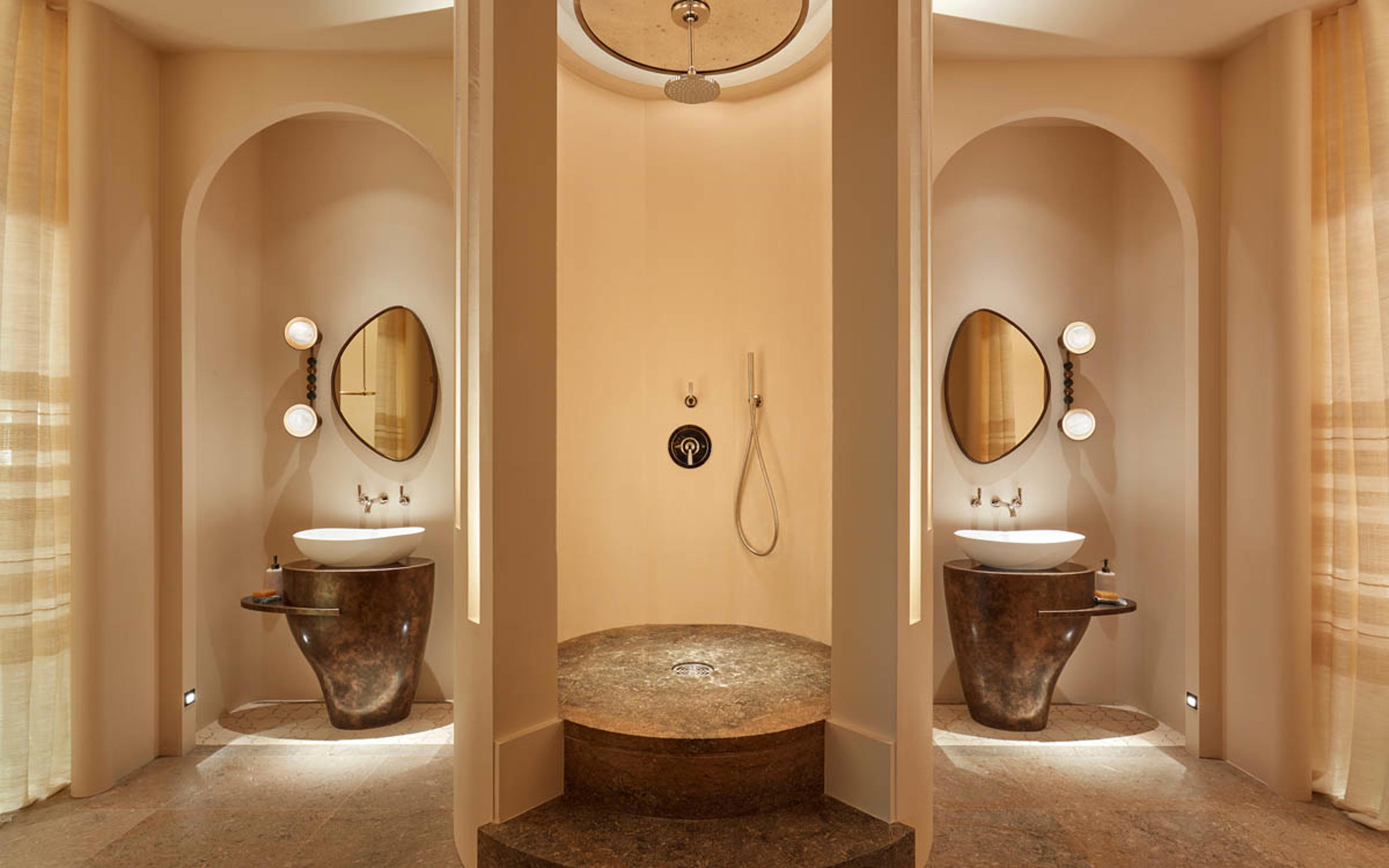 Photography : James McDonald